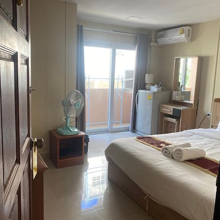 Hugme guesthouse Pattaya Extérieur photo