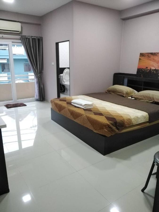 Hugme guesthouse Pattaya Extérieur photo